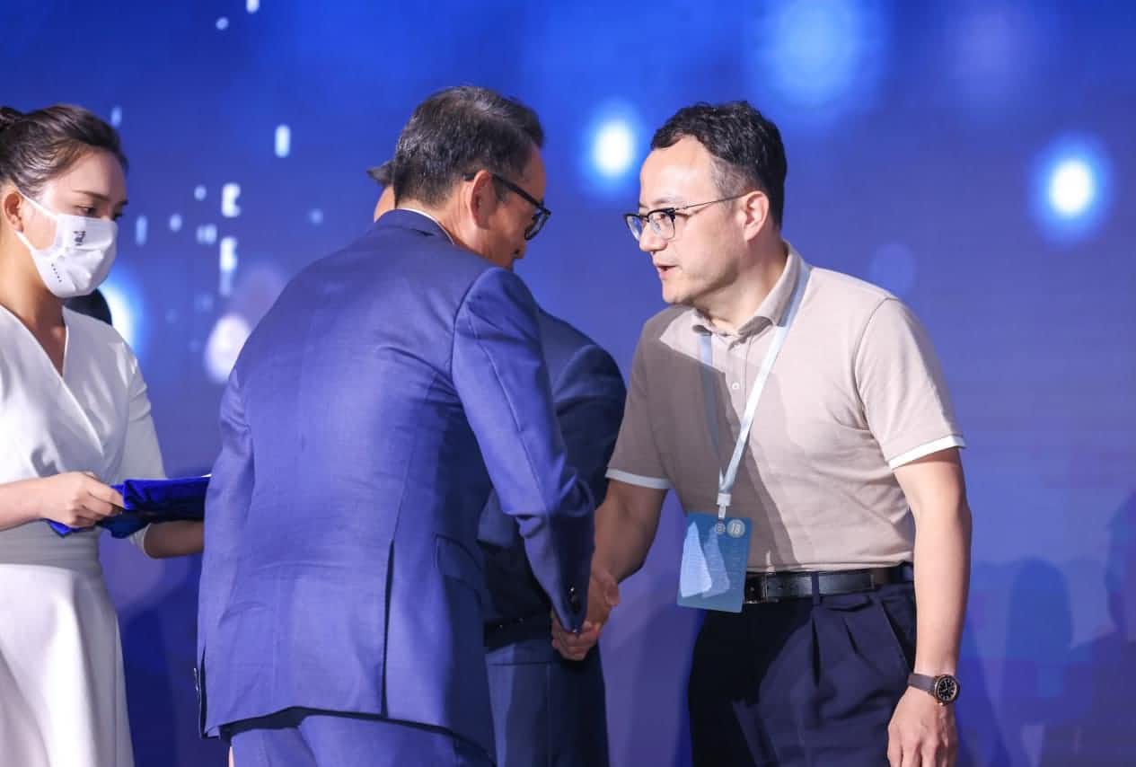 云顶集团(中国)获沃尔沃汽车亚太区“2022年度最佳供应商”奖